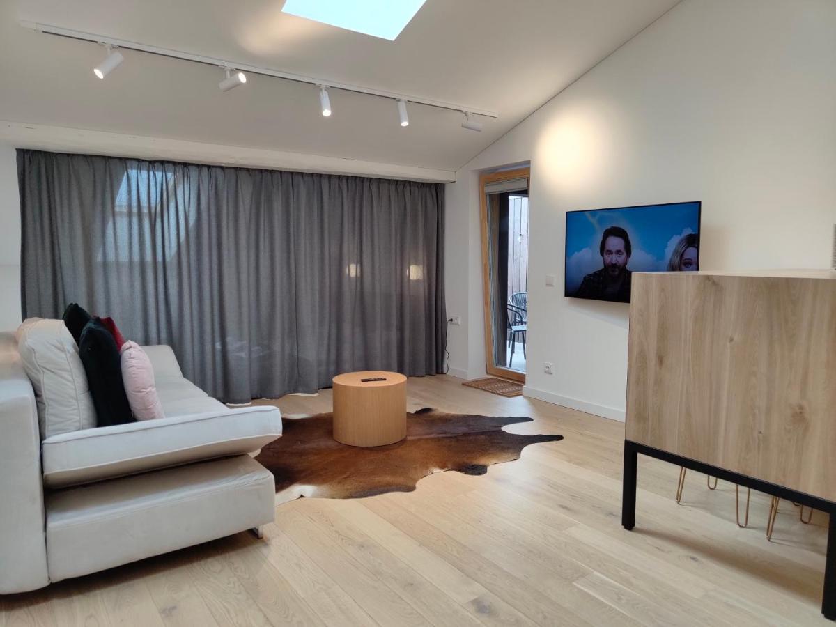 קובנה Owl Jazz Apartments - Luxury Apartments In The Heart Of The City מראה חיצוני תמונה